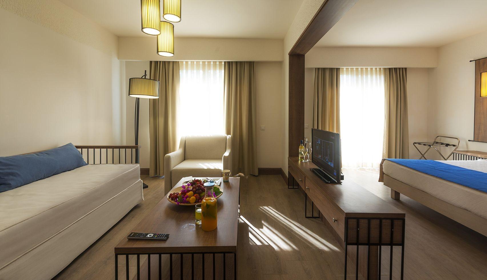 אקיארלר Liv Hotel By Bellazure מראה חיצוני תמונה