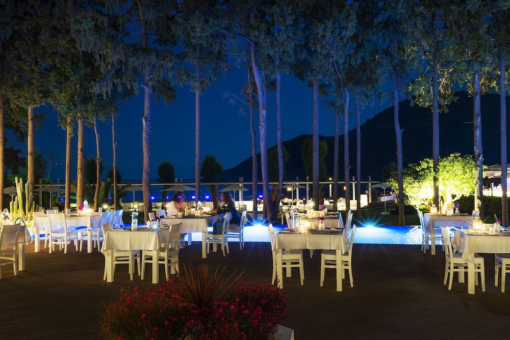 אקיארלר Liv Hotel By Bellazure מראה חיצוני תמונה